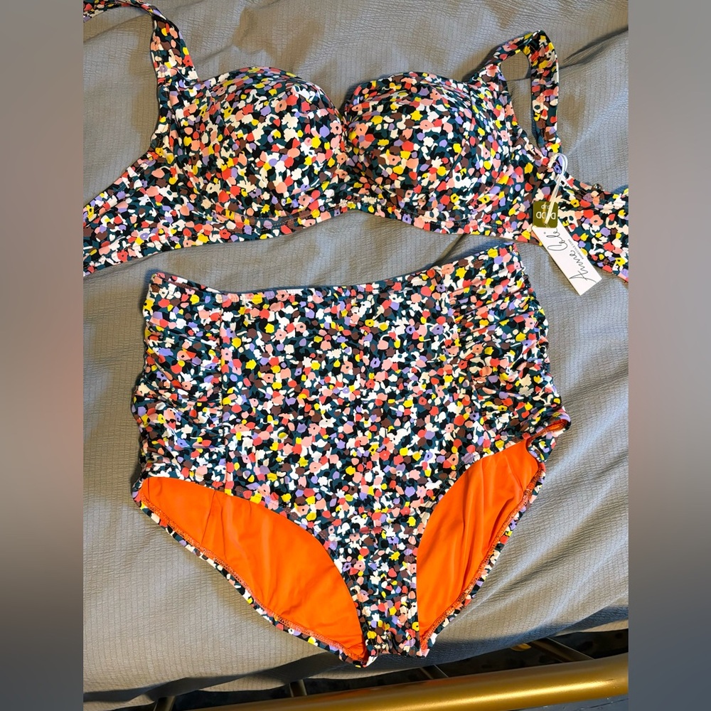 NWT Anne Cole Women's Retro Underwire Bikini Swim Top. And matching XL bottom.